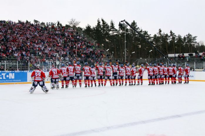 HOCKEY OPEN AIR GAME 2011